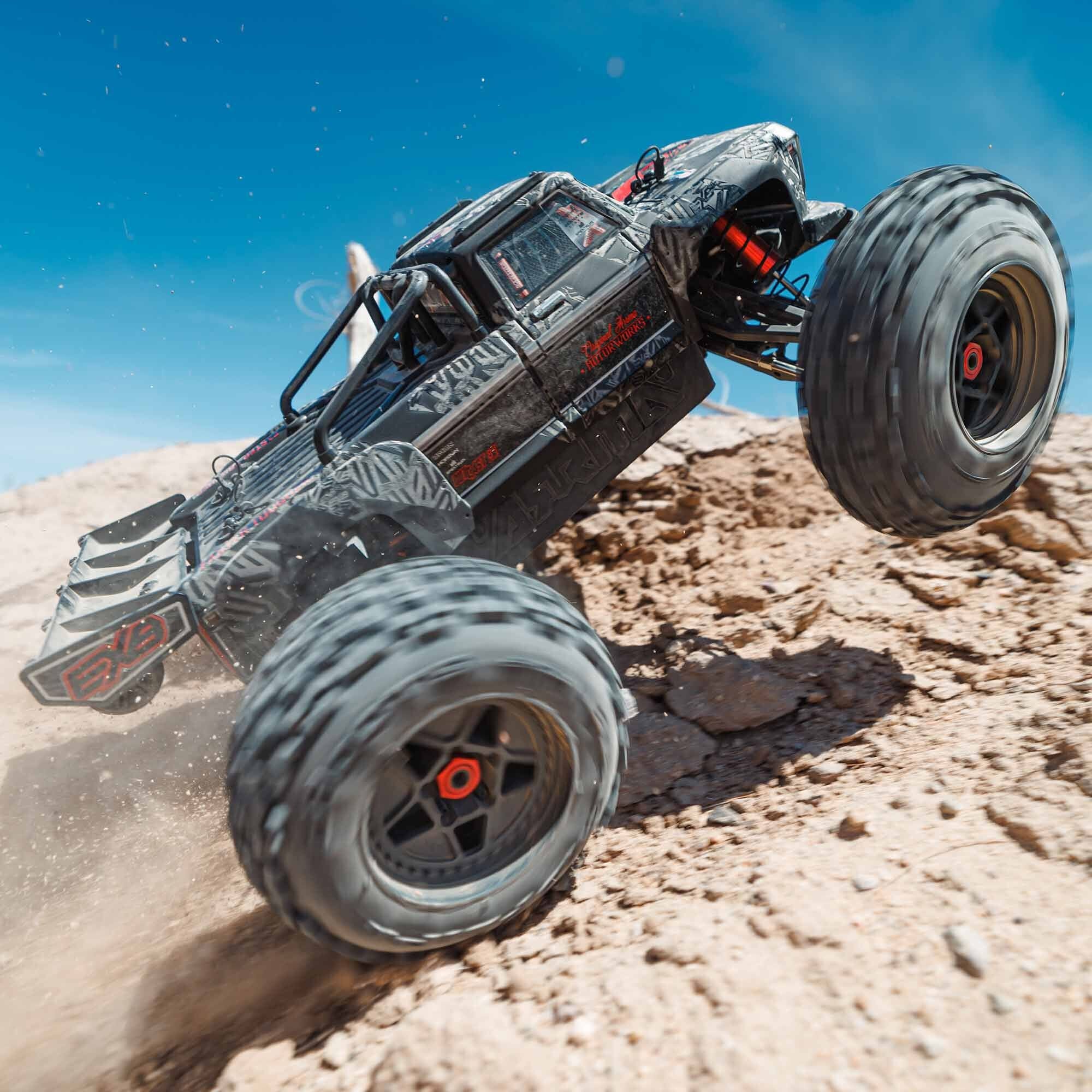 1-5 OUTCAST 8S EXB AVC 4X4 RTR Brushless Stunt Truck  Black