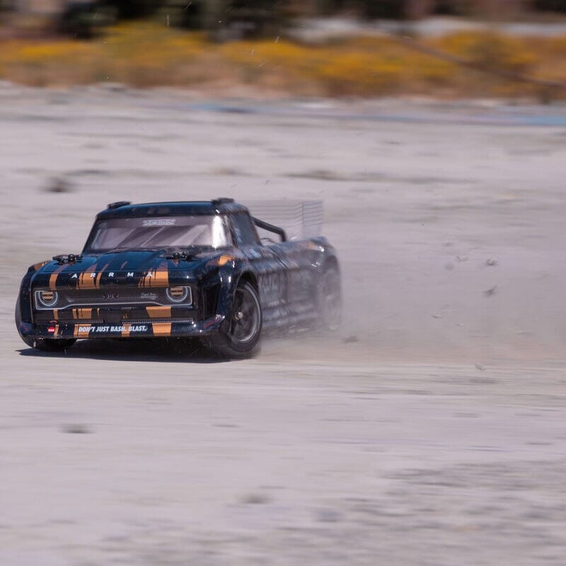 1-8 INFRACTION 3S 4X4 RTR Brushless All-Road Street Bash  Black-Gold