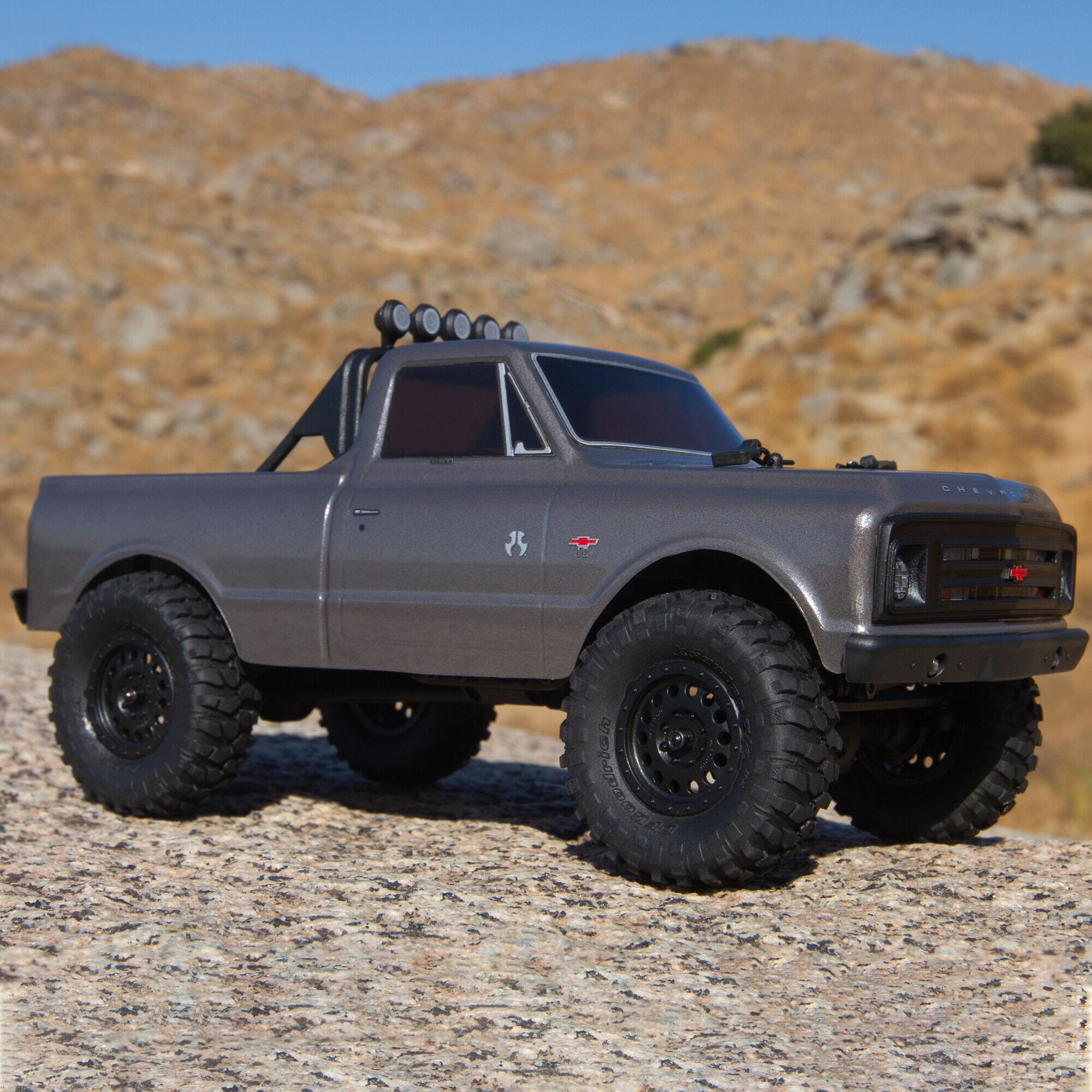 1-24 SCX24 1967 Chevrolet C10 4WD Truck Brushed RTR  Silver