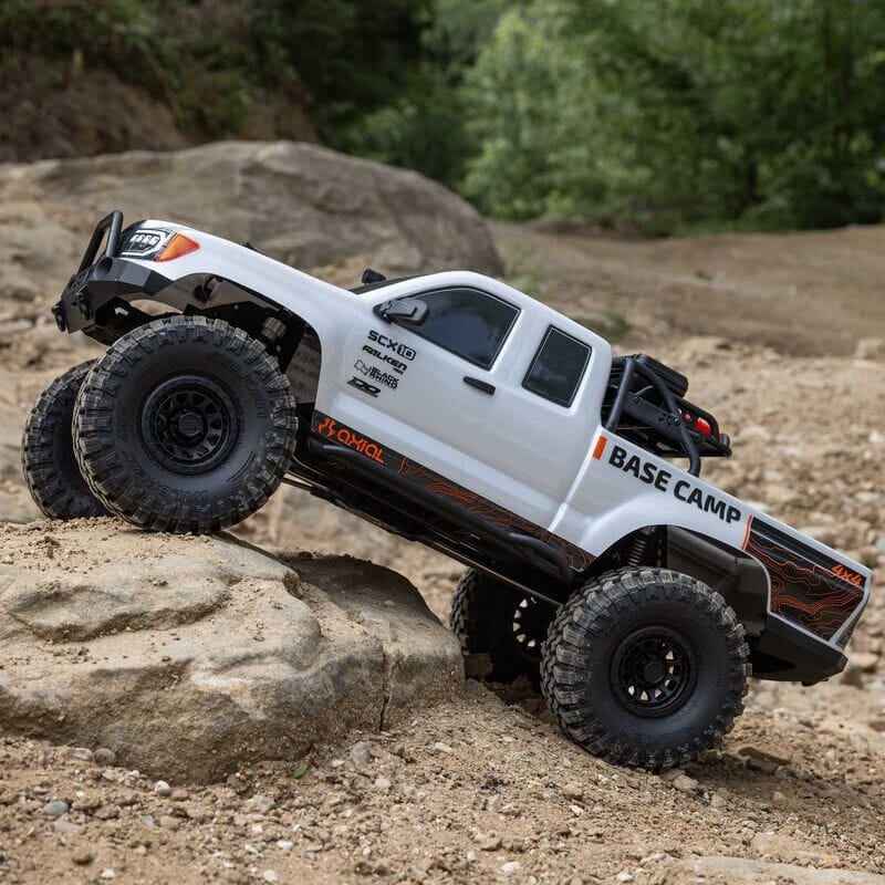 1-10 SCX10 III Base Camp 4X4 Rock Crawler Brushed RTR  White