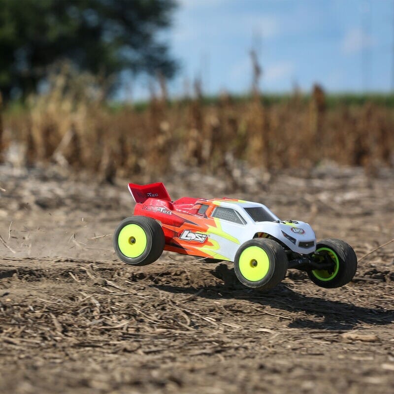 1-18 Mini-T 2.0 2S 2WD RTR Brushed Stadium Truck (Battery & Charger included)  Red