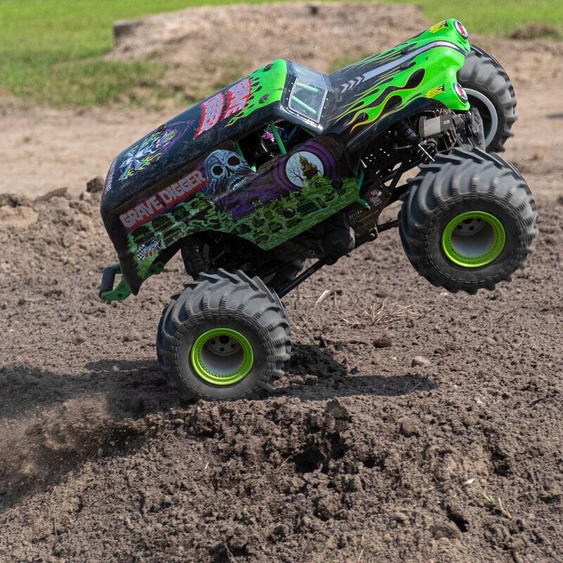 1-8 LMT Grave Digger 3S 4X4 RTR Brushless Monster Truck  Green