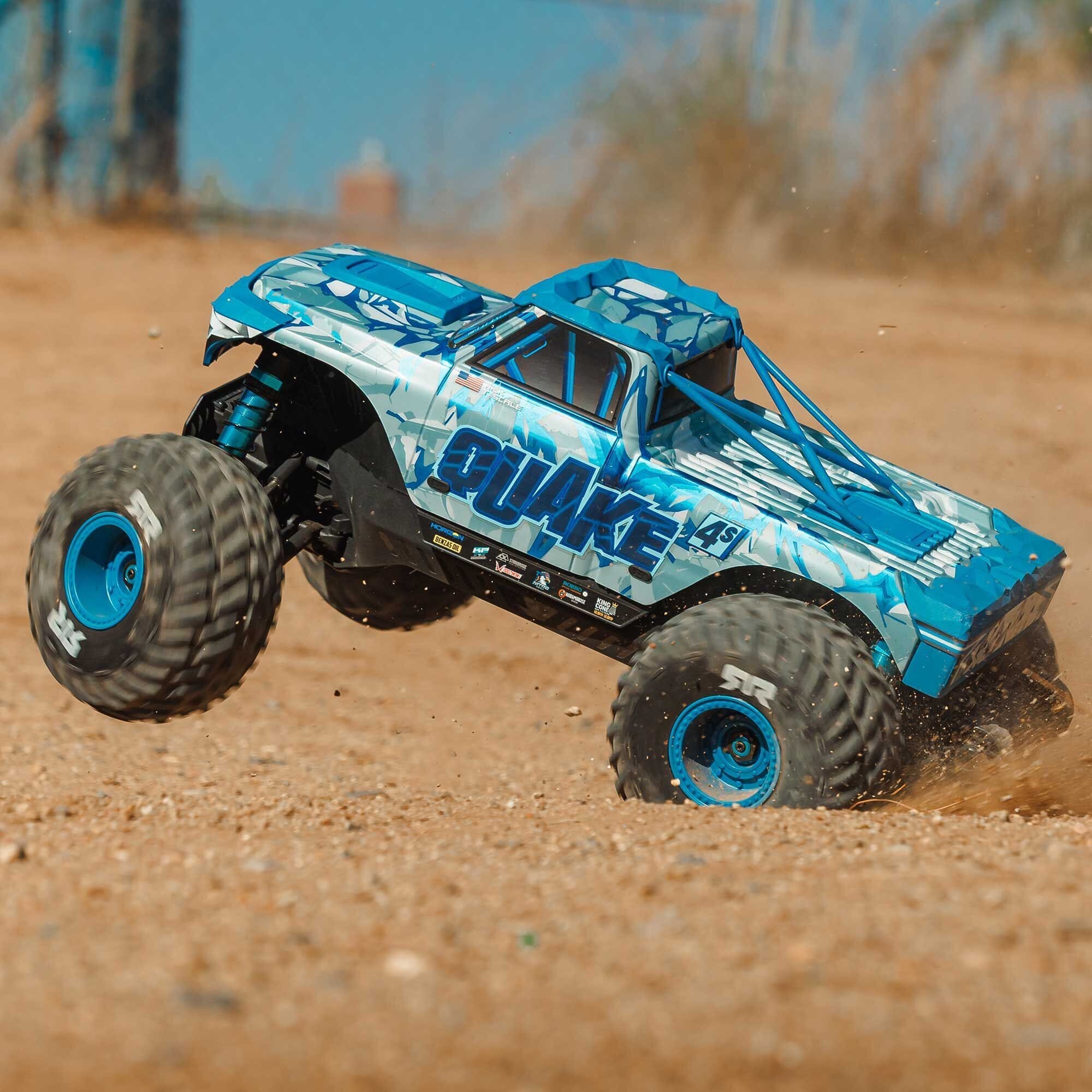 ARRMA 1/8 QUAKE 4S DSC 4X4 RTR Brushless Monster Truck ARRMA 1/8 QUAKE 4S DSC 4X4 RTR Brushless Monster Truck  White/Blu