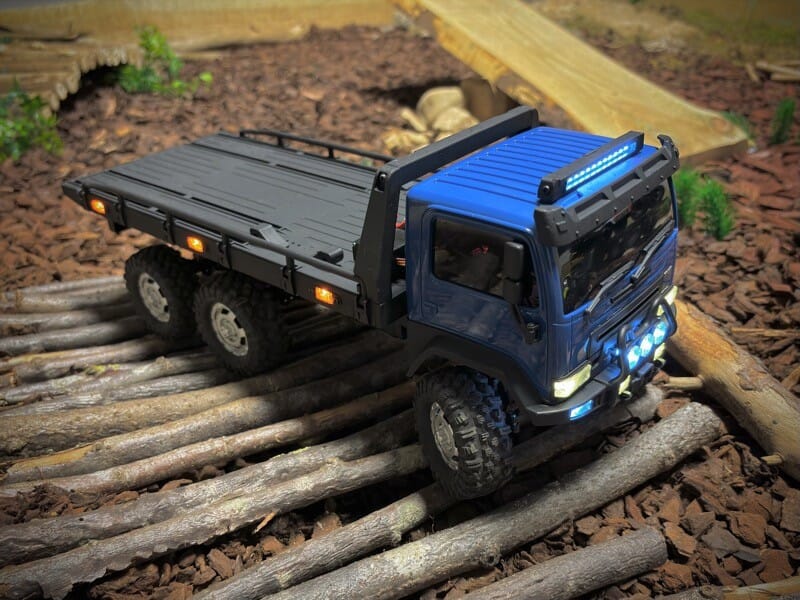 1:18 CR-18P "Tow Truck ARKTOS 6x6" blue RTR