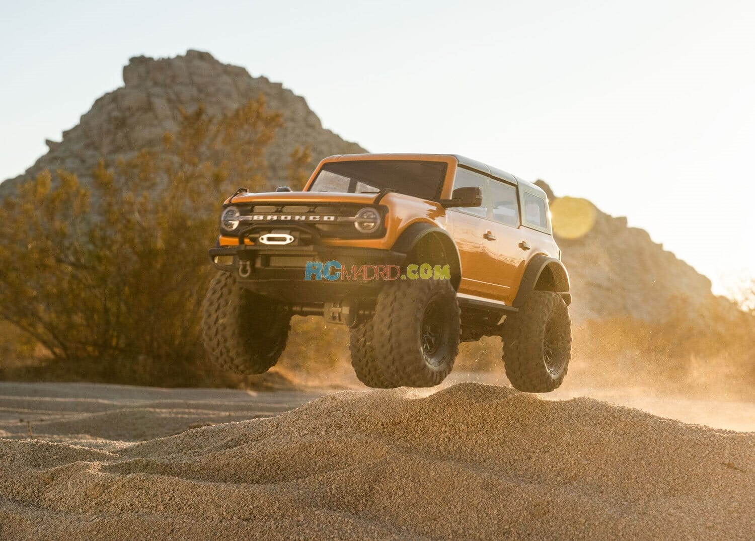 Jak sestavit karosérii Traxxas Ford Bronco TRX-4 | Astra