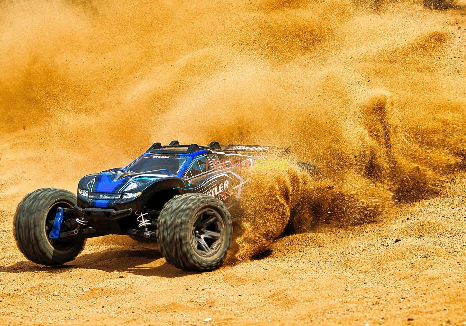 Coche Rustler Traxxas 4X4 BL-2S 4WD