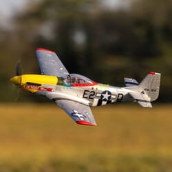 UMX P-51D Mustang “Detroit Miss” BNF Basic AS3X y SAFE Select