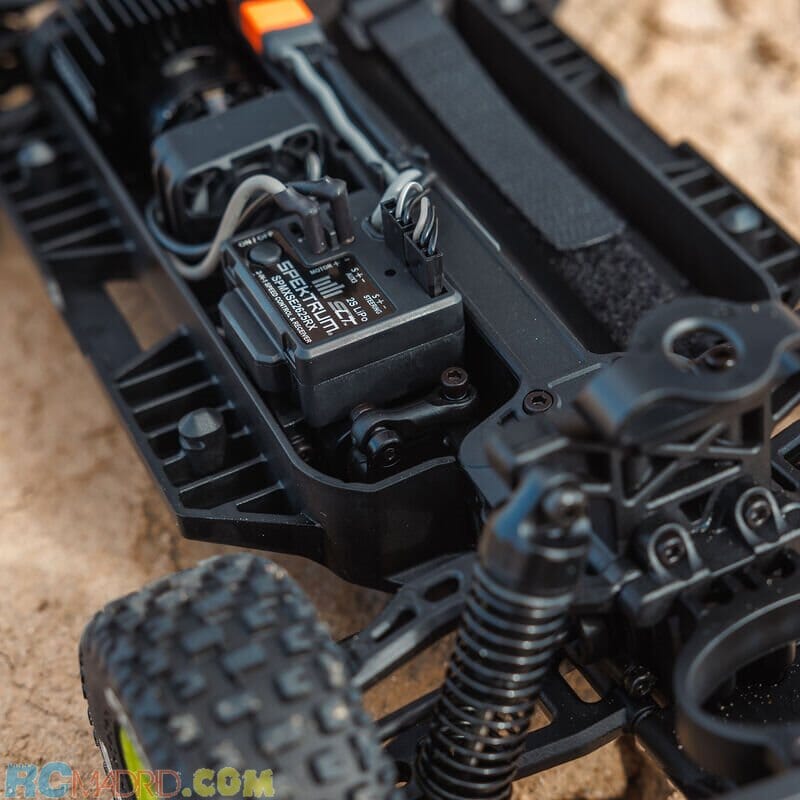 Coche MOJAVE GROM MEGA 1/18 4X4 Desert truck RTR con bateria y cargador