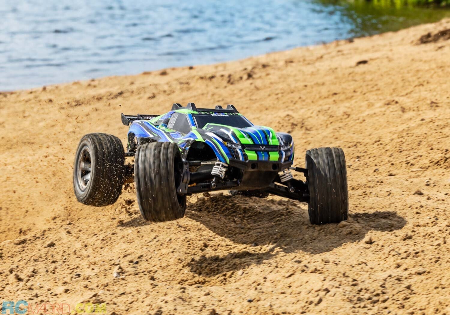 Traxxas Rustler 4X4 VXL TQi TSM (no bateria ni cargador)