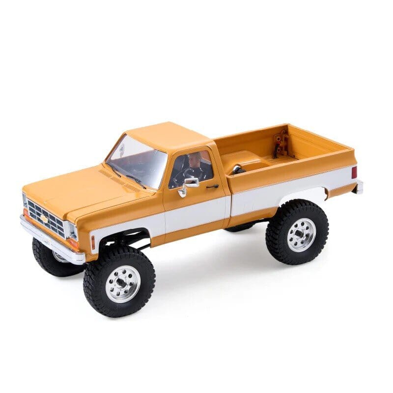 COCHE CRAWLER 1/18 CHERVOLET K10 V2 RTR AMARILLO FMS