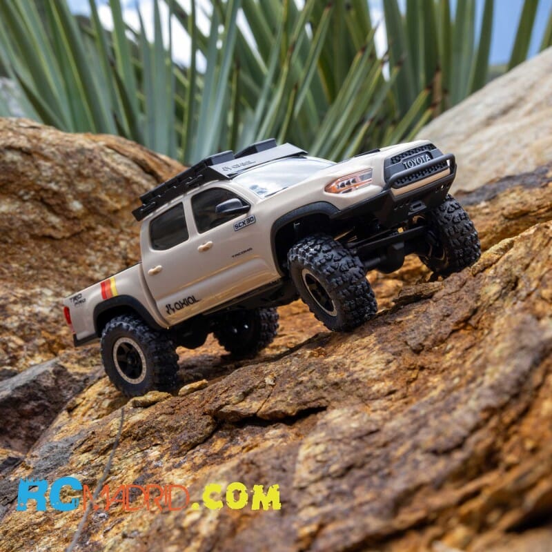 Axial 1-30 SCX30 Toyota...